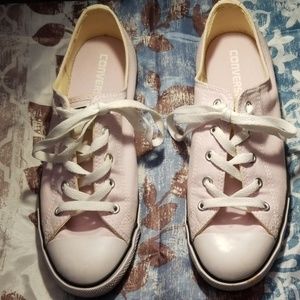 Pink converse..size 9